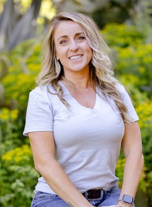 Renee Eisan